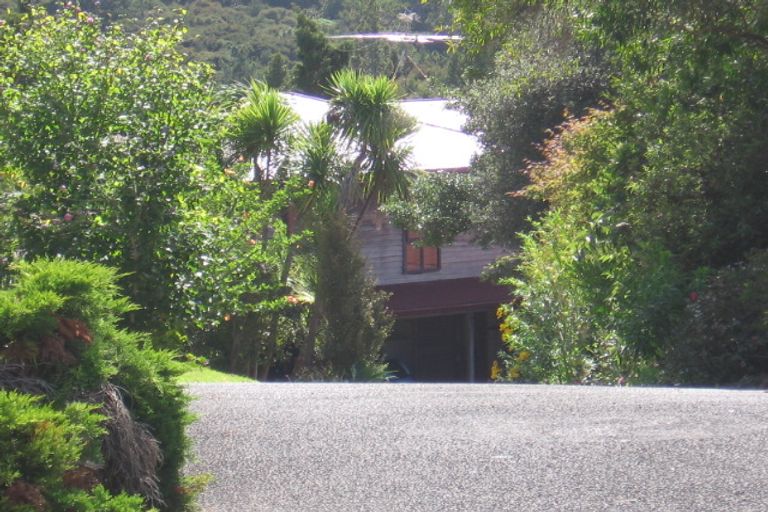 Photo of property in 12 Titiwai Place, Birkenhead, Auckland, 0626