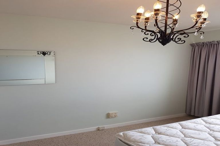 Photo of property in Grosvenor Flats, 19 Cottleville Terrace, Thorndon, Wellington, 6011