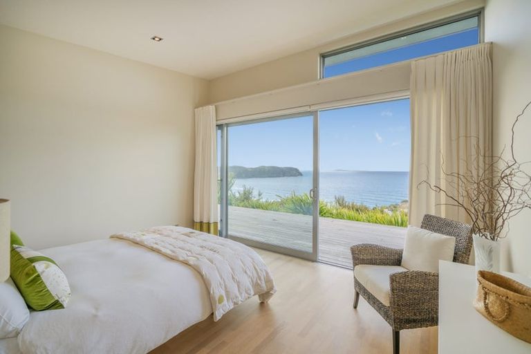 Photo of property in 28 Radar Road, Hot Water Beach, Whitianga, 3591