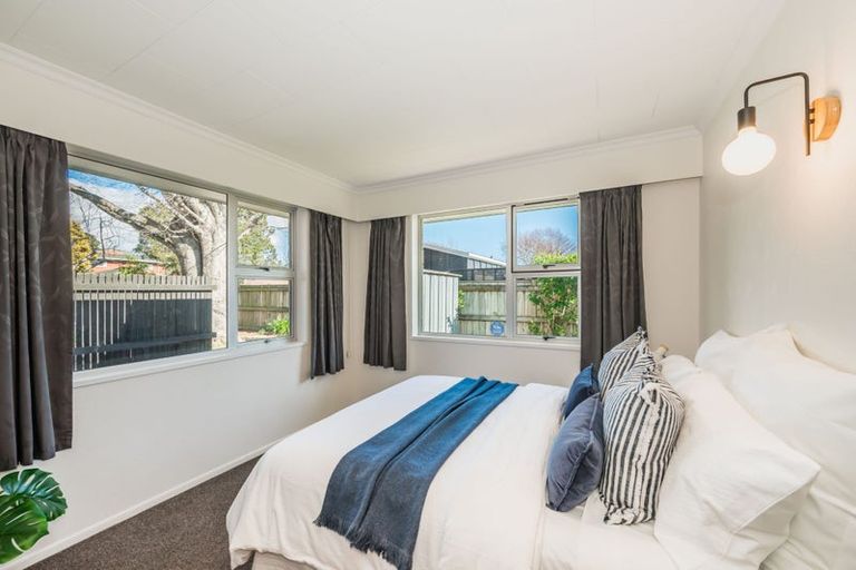 Photo of property in 15 Kohekohe Road, Waikanae, 5036