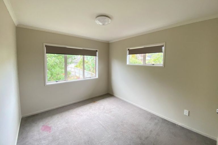 Photo of property in 12 Neaptide Close, Red Beach, 0932