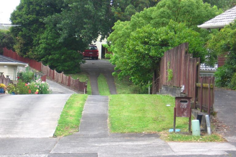 Photo of property in 107 Gossamer Drive, Pakuranga Heights, Auckland, 2010