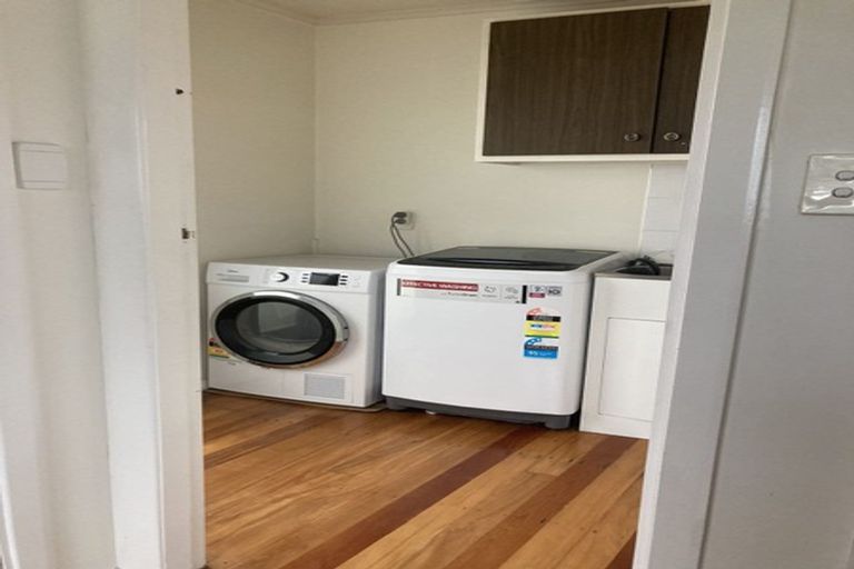 Photo of property in 9 Barsi Grove, Avalon, Lower Hutt, 5011