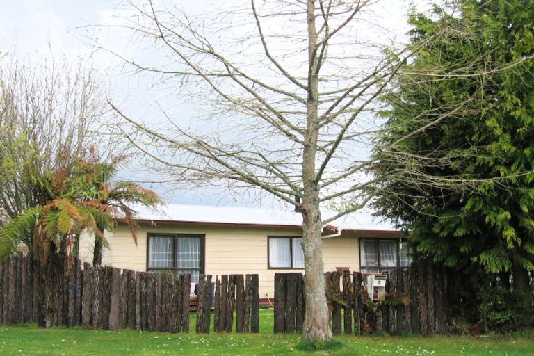 Photo of property in 2 Egmont Road, Ngongotaha, Rotorua, 3010