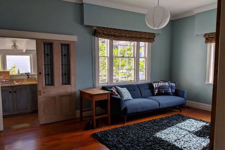 Photo of property in 2 Torless Terrace, Thorndon, Wellington, 6011