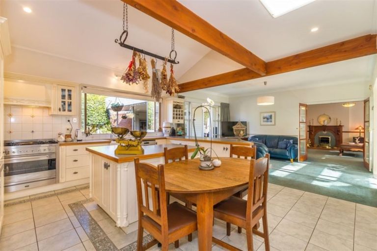 Photo of property in 51 Barton Avenue, Heretaunga, Upper Hutt, 5018