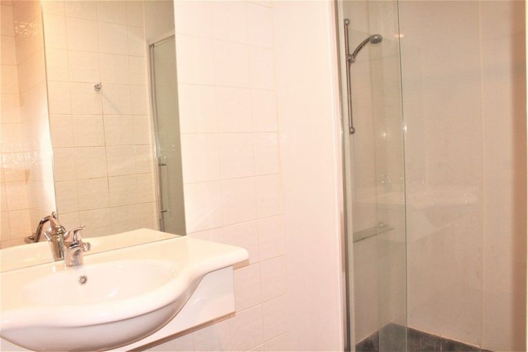 Photo of property in 4/201 Massey Street, Frankton, Hamilton, 3204