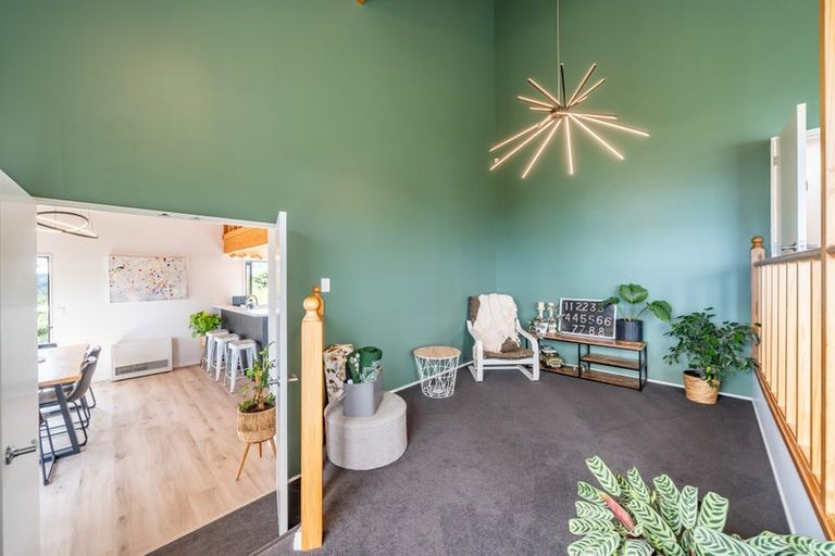 Photo of property in 45 The Crowsnest, Whitby, Porirua, 5024