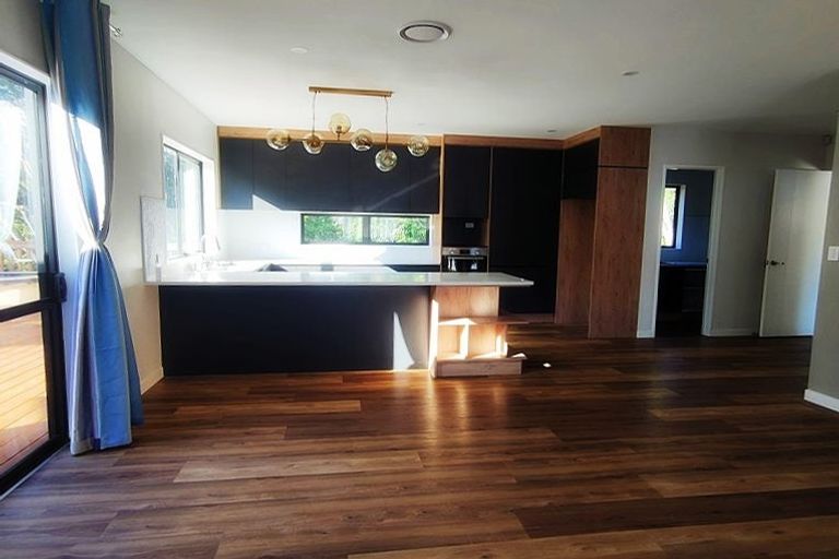 Photo of property in 111 Glendhu Road, Bayview, Auckland, 0629