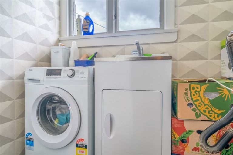 Photo of property in 84 Coutts Road, Gore, 9710