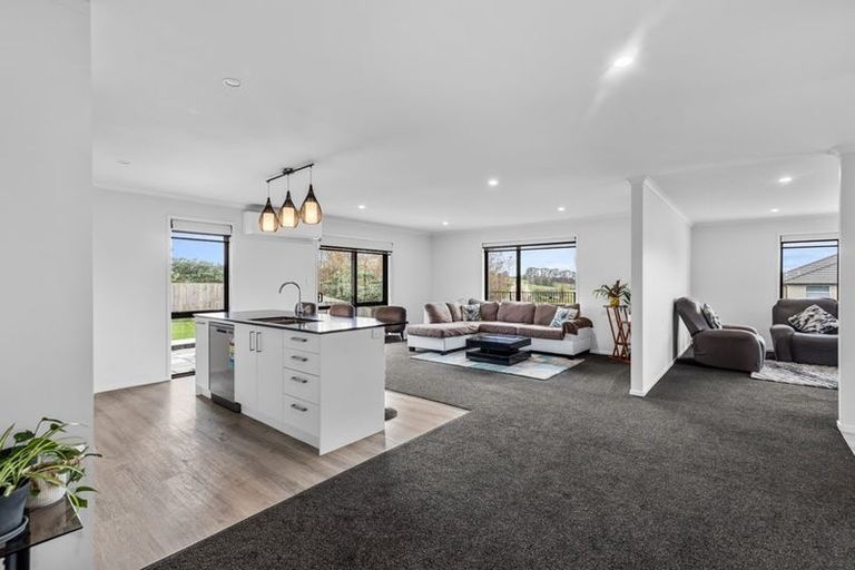 Photo of property in 9 Rylstone Way, Te Kauwhata, 3710