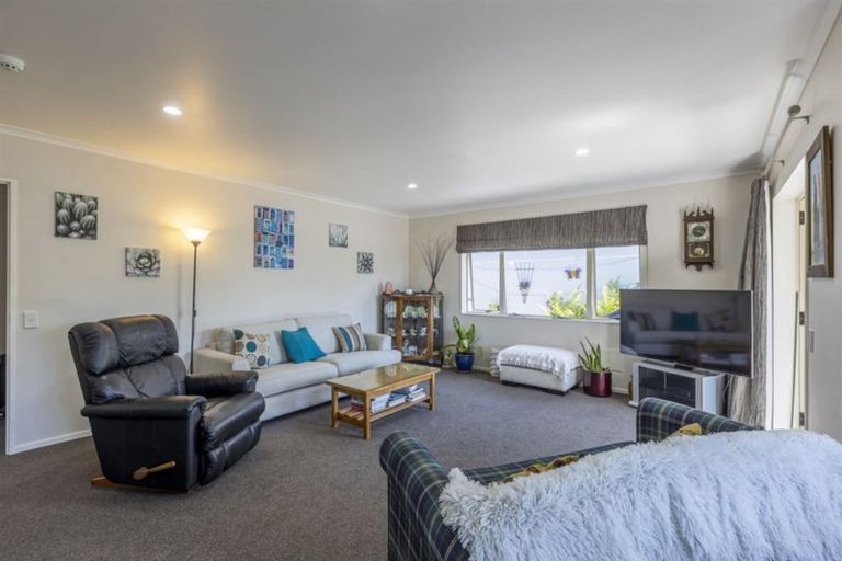 Photo of property in 10 Warwick Street, Feilding, 4702