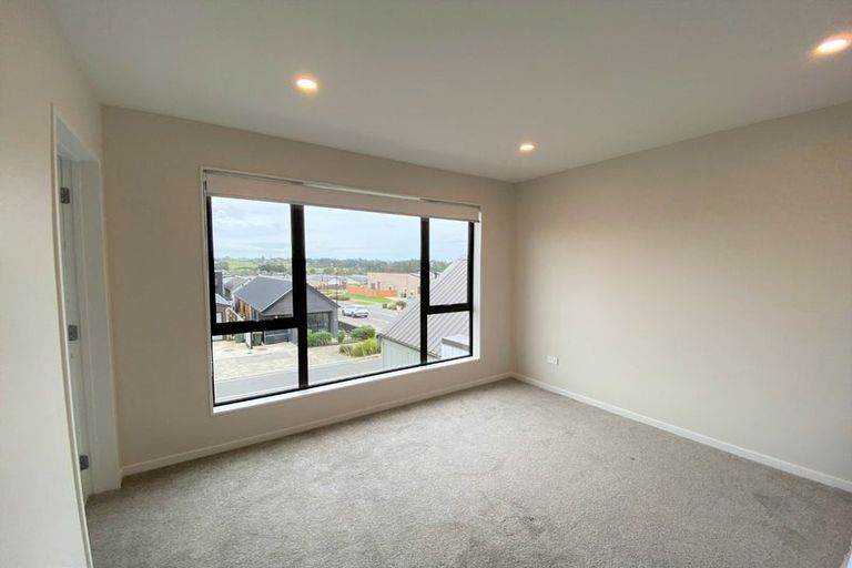 Photo of property in 4 Herekino Street, Westgate, Auckland, 0814