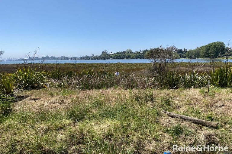 Photo of property in 1/29 Montgomery Road, Judea, Tauranga, 3110