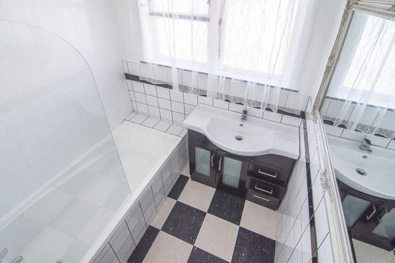 Photo of property in 157 Church Street, Masterton, 5810