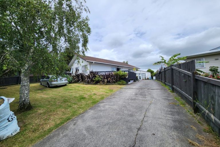 Photo of property in 60 Burundi Avenue, Clendon Park, Auckland, 2103