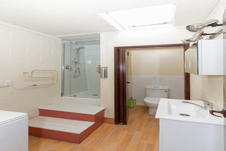 Photo of property in 25d Opoia Road, Hamilton East, Hamilton, 3216