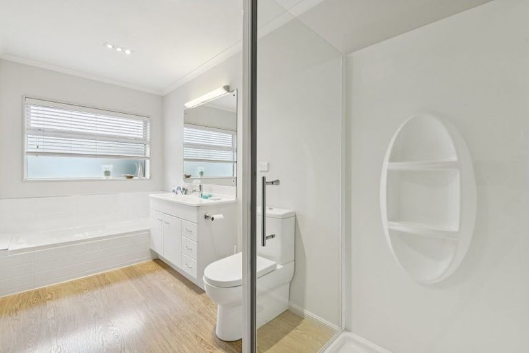 Photo of property in 18a Doment Crescent, Orewa, 0931