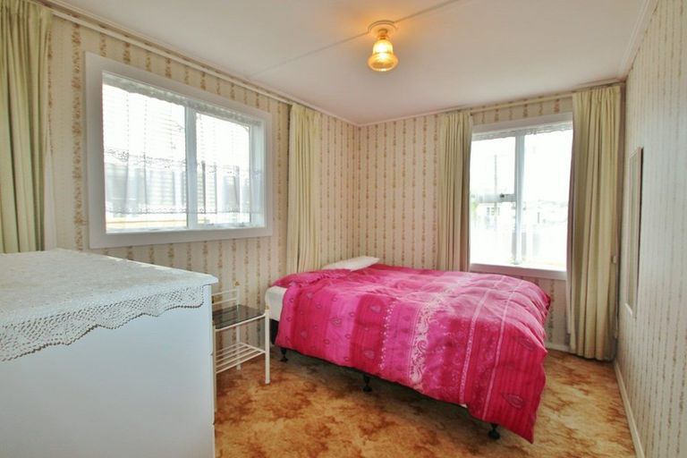 Photo of property in 12 Churchill Avenue, Gore, 9710