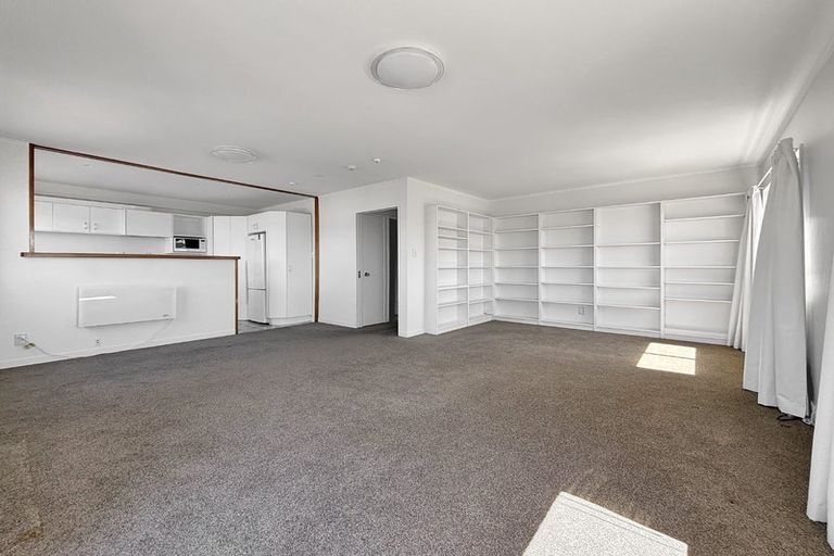 Photo of property in Mansfield Towers, 1 Grant Road, Thorndon, Wellington, 6011