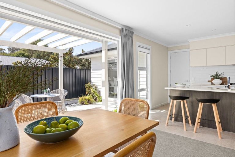 Photo of property in 11 Margaret Avenue, Havelock North, 4130