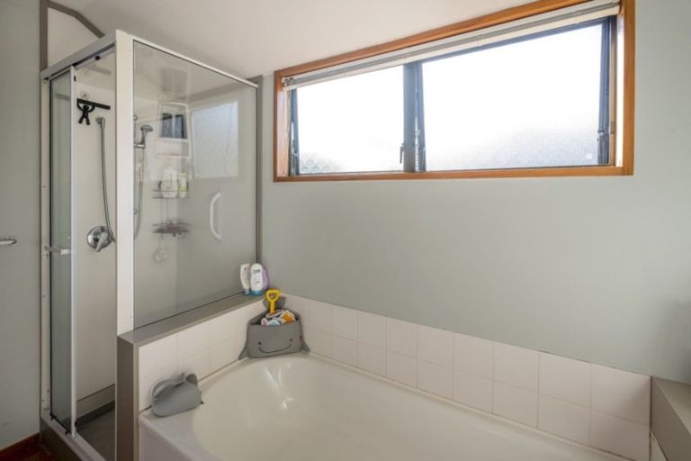 Photo of property in 46a Seddon Street, Waikanae, 5036