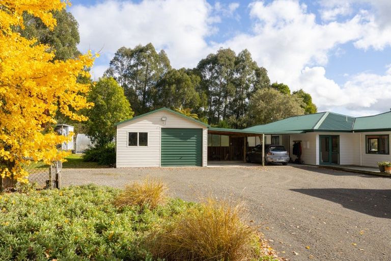 Photo of property in 1421 Pohangina Valley Road East, Pohangina, Ashhurst, 4884