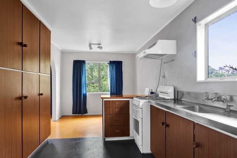 Photo of property in 88 Pembroke Street, Westown, New Plymouth, 4310