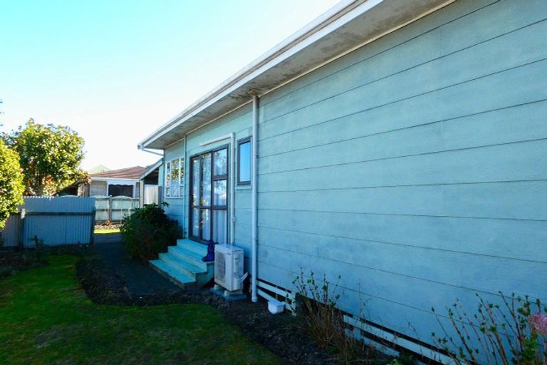 Photo of property in 106 Queen Street, Westport, 7825