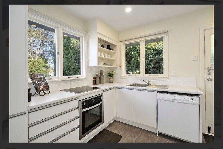 Photo of property in 2/15 Wairarapa Terrace, Merivale, Christchurch, 8014