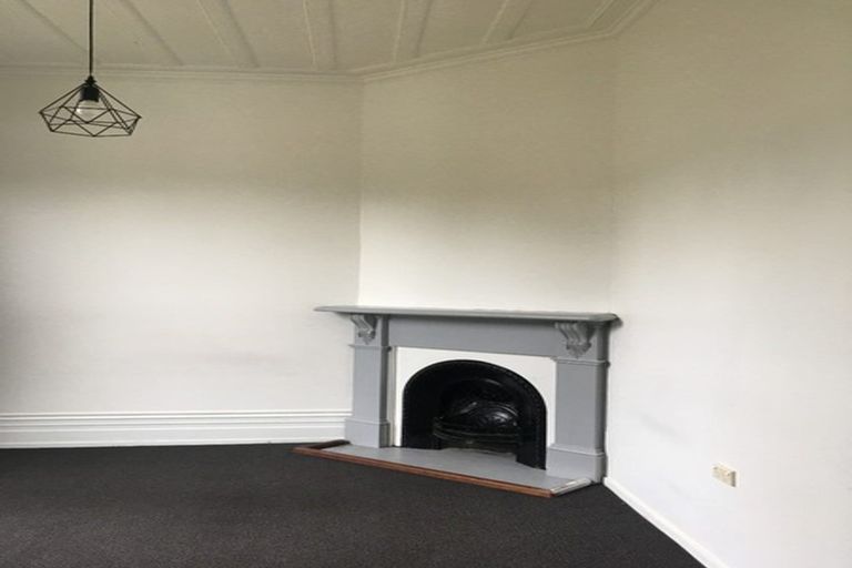 Photo of property in 17 King Edward Street, Kensington, Dunedin, 9012