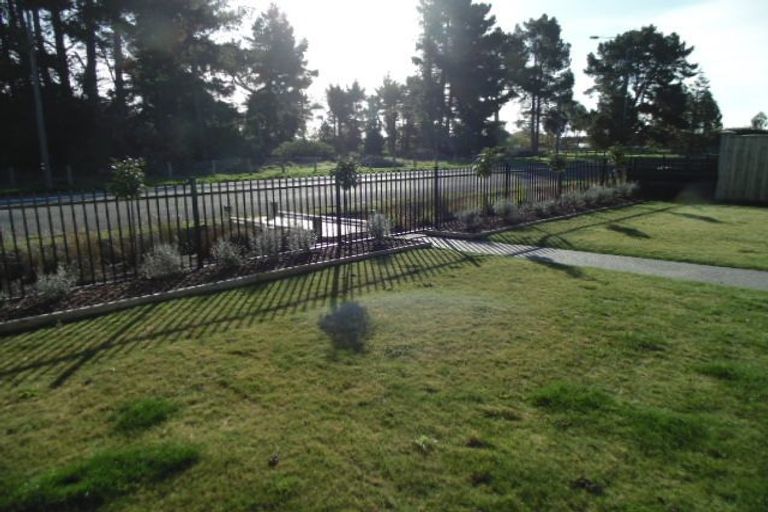 Photo of property in 32 Stanford Way, Rolleston, 7615