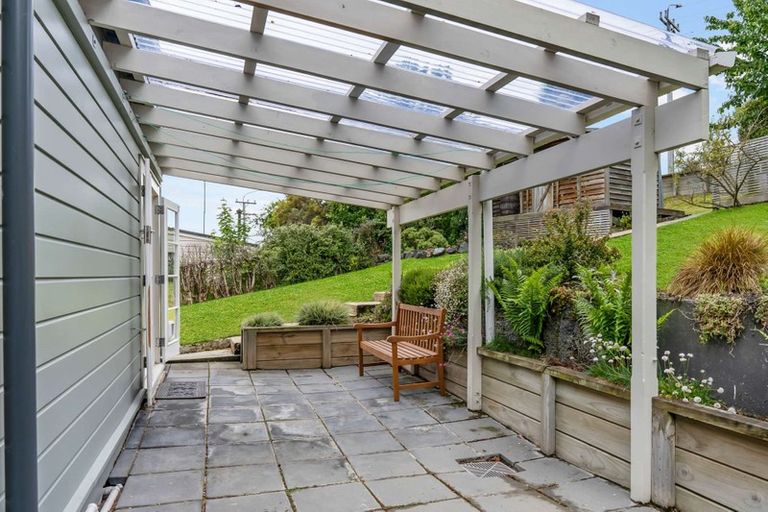 Photo of property in 21 Glenross Street, Glenross, Dunedin, 9011