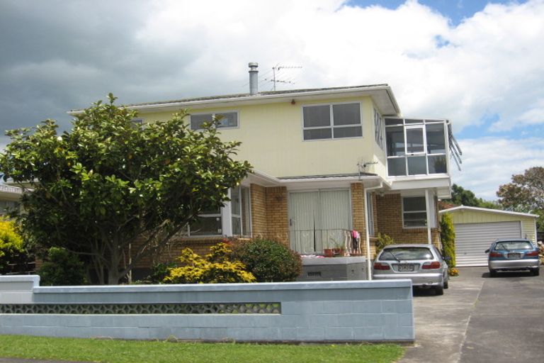 Photo of property in 5 Carbery Place, Manurewa, Auckland, 2102