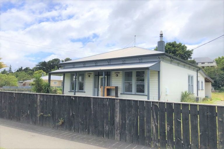 Photo of property in 50 Oxford Street, Lansdowne, Masterton, 5810