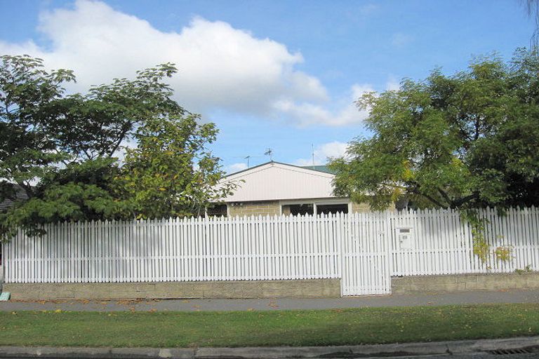 Photo of property in 23 Raxworthy Street, Ilam, Christchurch, 8041