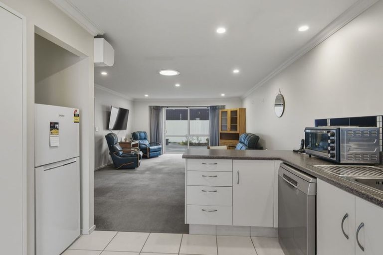 Photo of property in 3/84 Gordon Road, Mosgiel, 9024