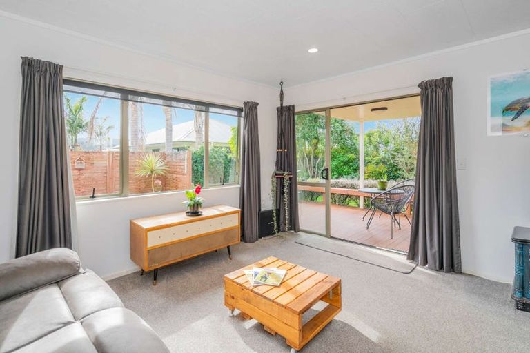 Photo of property in 12 Pipi Dune, Whitianga, 3510