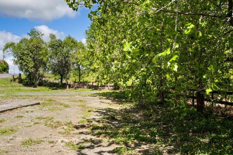 Photo of property in 9 Karaka School Lane, Karaka, 2580