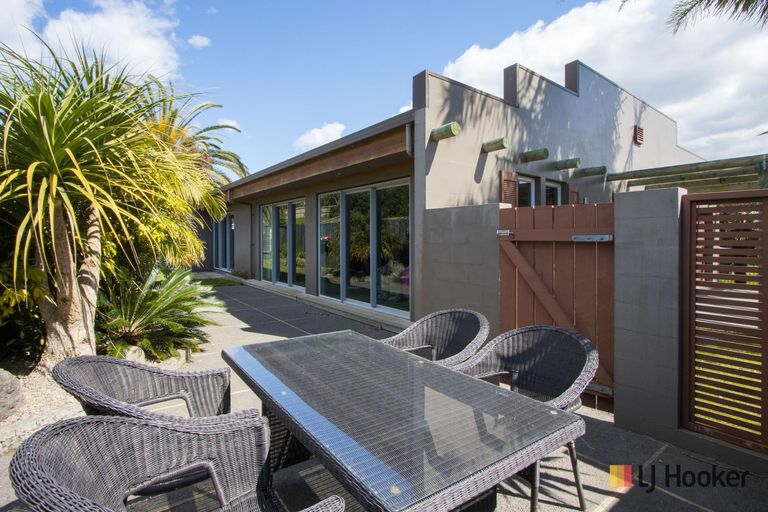 Photo of property in 71 Athenree Road, Athenree, Waihi Beach, 3177