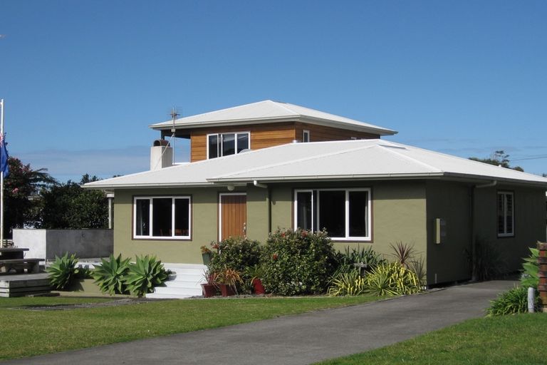 Photo of property in 53 Ocean View Road, Waihi Beach, 3611