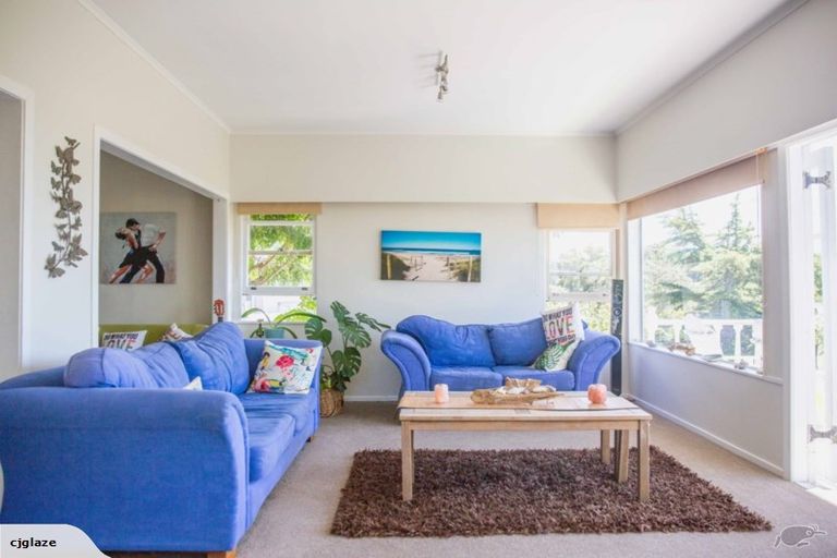 Photo of property in 33 Scott Road, Stanmore Bay, Whangaparaoa, 0932