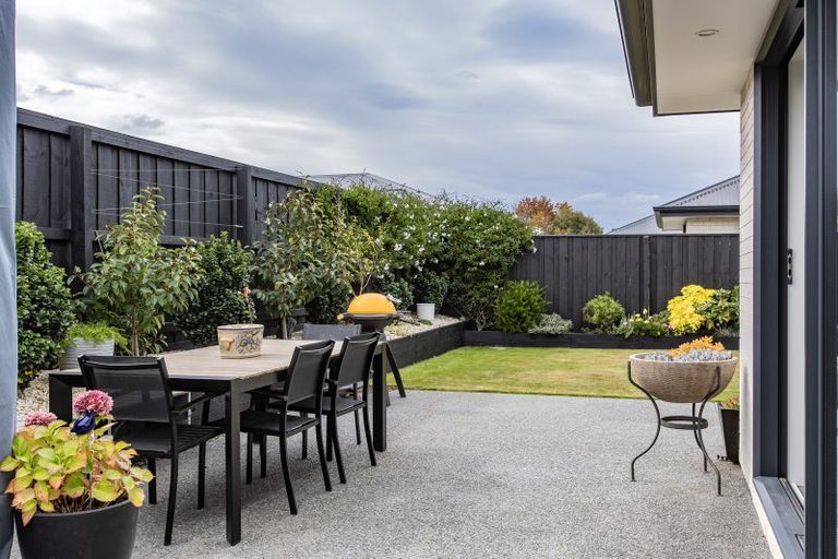 Photo of property in 17 Tutton (pvt) Mews, Rangiora, 7400