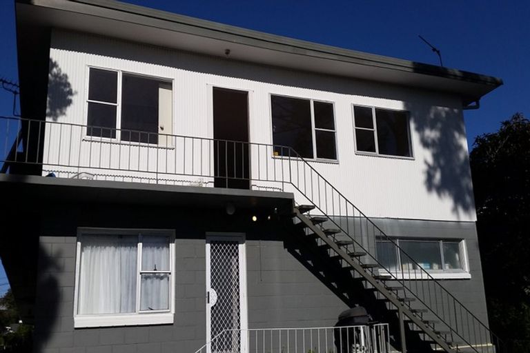 Photo of property in 8/16 Rutland Road, Stanley Point, Auckland, 0624