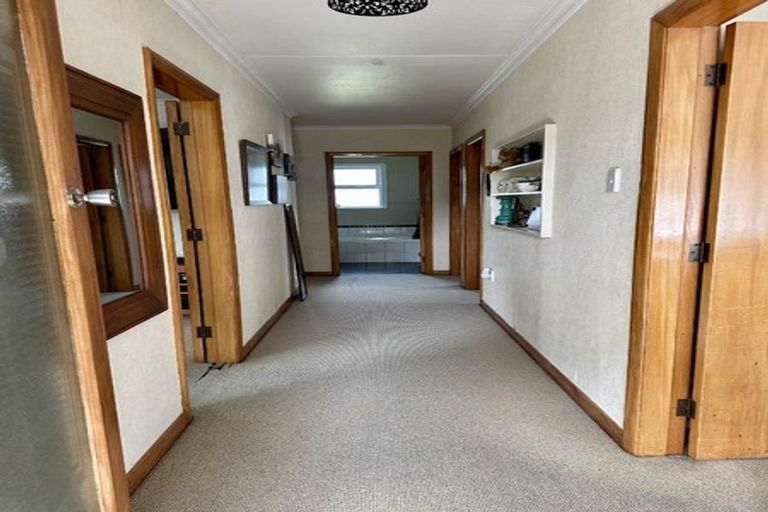 Photo of property in 12 Park Road, West End, Palmerston North, 4412