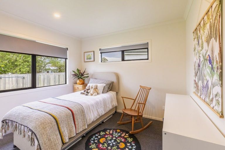 Photo of property in 12c Johnson Street, Waipawa, 4210