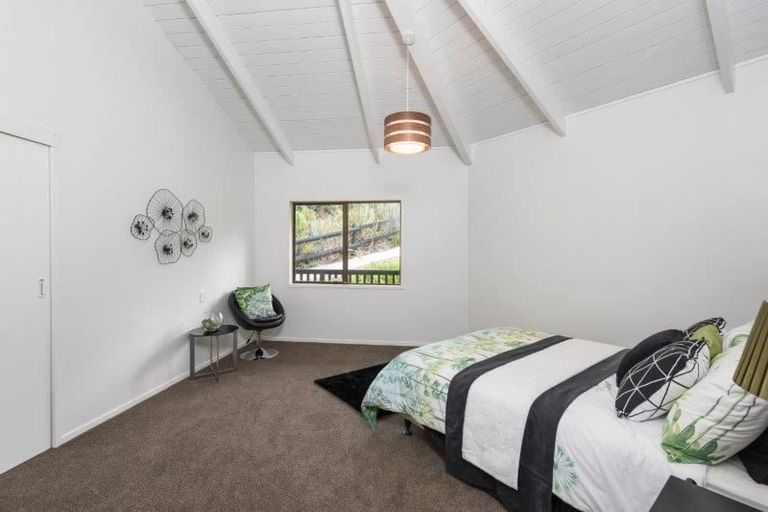 Photo of property in 45 Brick Bay Drive, Sandspit, Warkworth, 0982