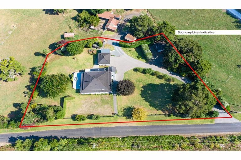 Photo of property in 72 Hermitage Road, Waiuku, 2682