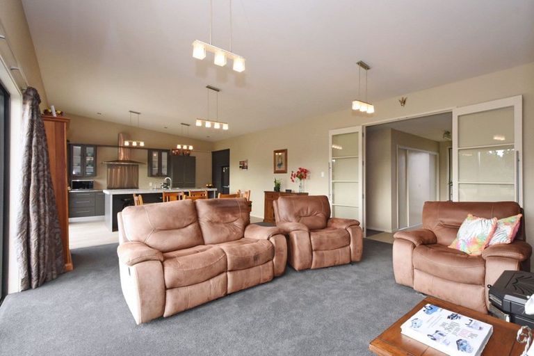 Photo of property in 75 Taiepa Road, Otatara, Invercargill, 9879