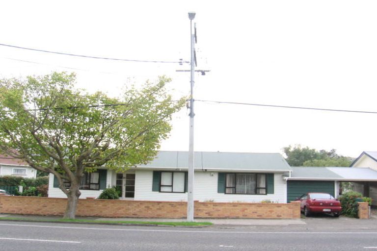 Photo of property in 19a Naenae Road, Naenae, Lower Hutt, 5011